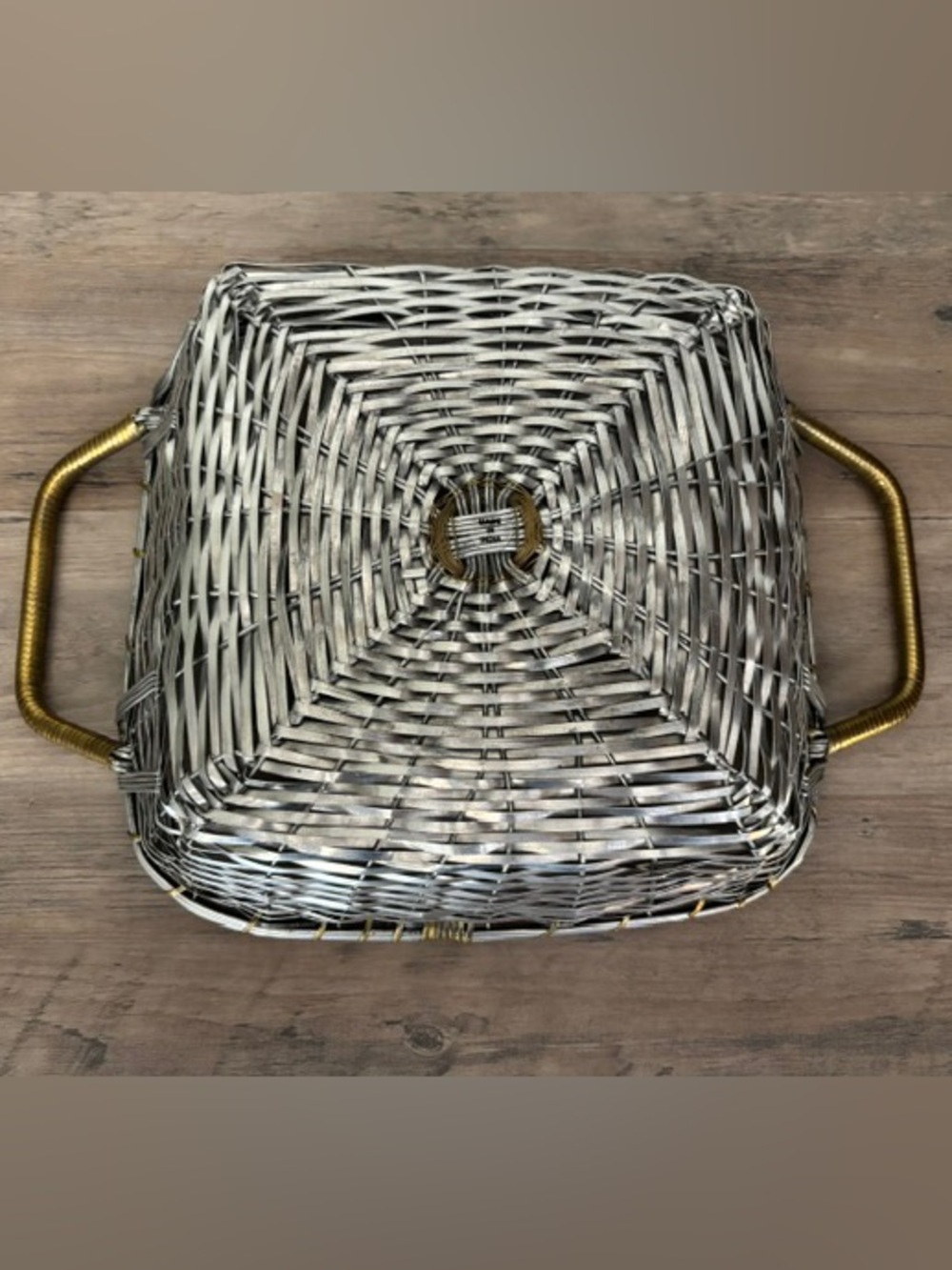 Woven Aluminum & Brass Bake & Serve Tray or Basket 1990’s ~ Vintage - Picture 3 of 5